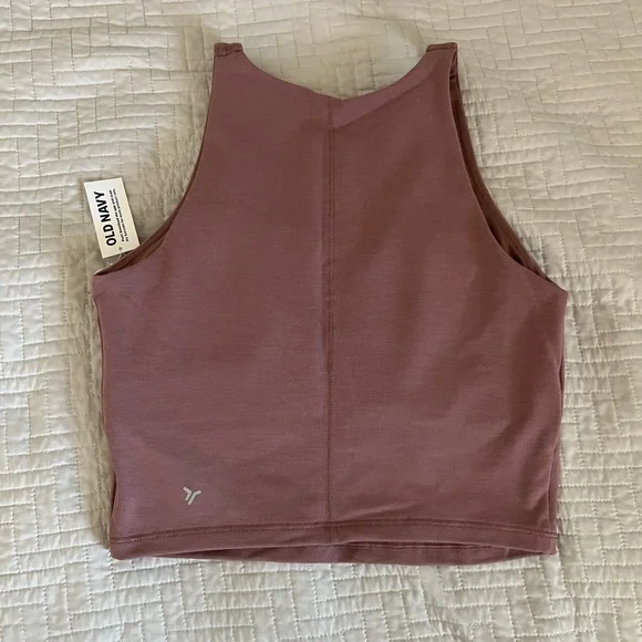 Old Navy PowerChill Longline Sports Bra - Picture 7 of 8
